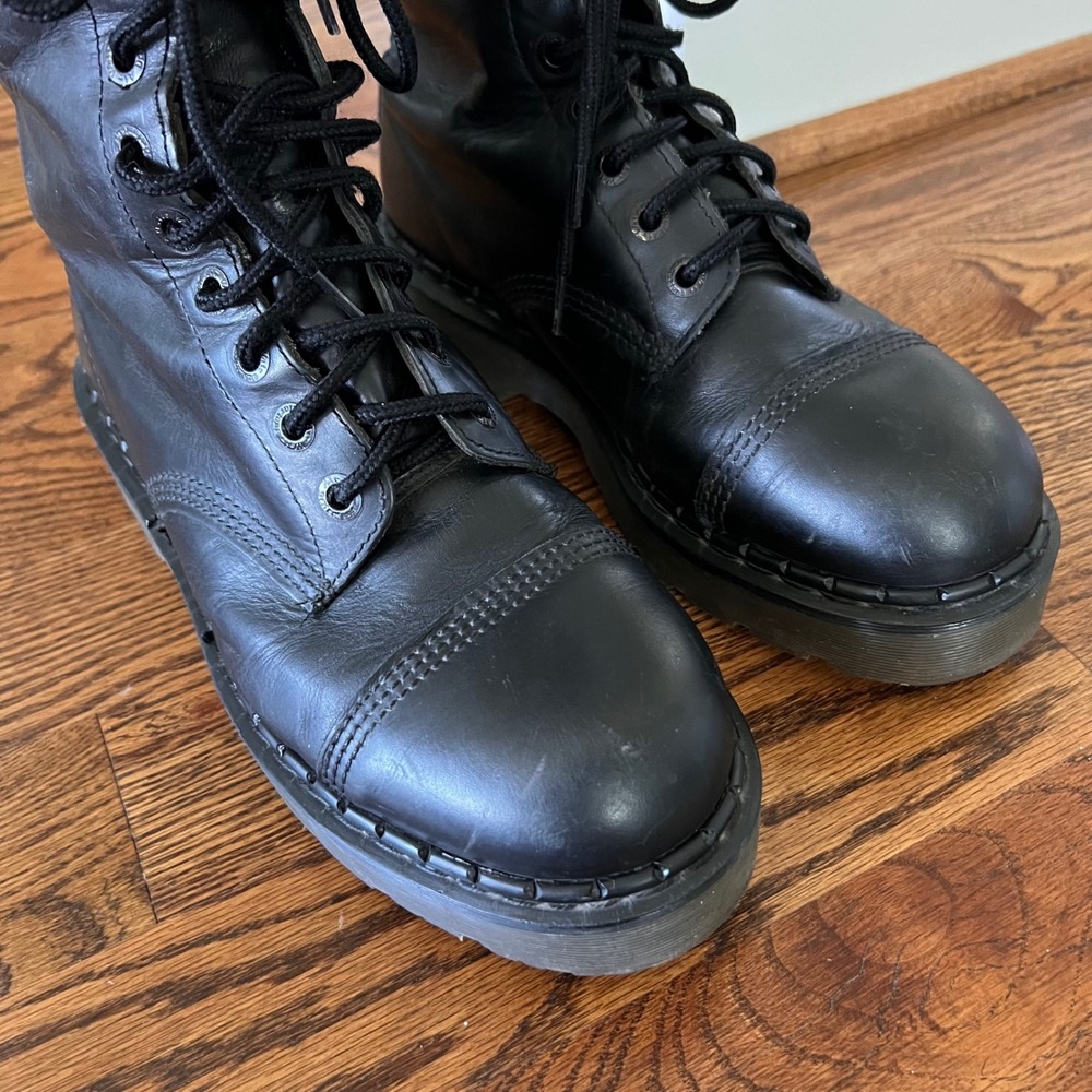 Dr. Martens Made in England Vtg Black Leather Original Platform Boots 12 Eye - Picture 12 of 16
